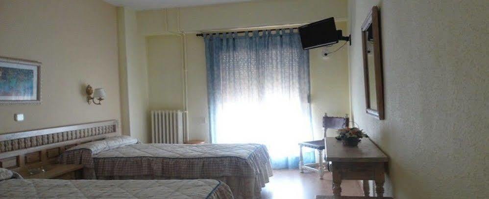 Hotel Montes Blancos Ezcaray Extérieur photo