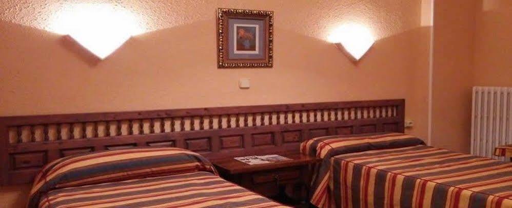 Hotel Montes Blancos Ezcaray Extérieur photo